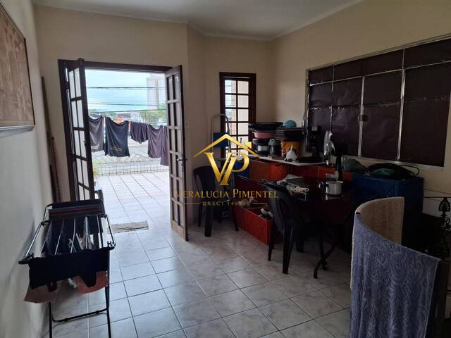 Sobrado para Venda em São Vicente - 5